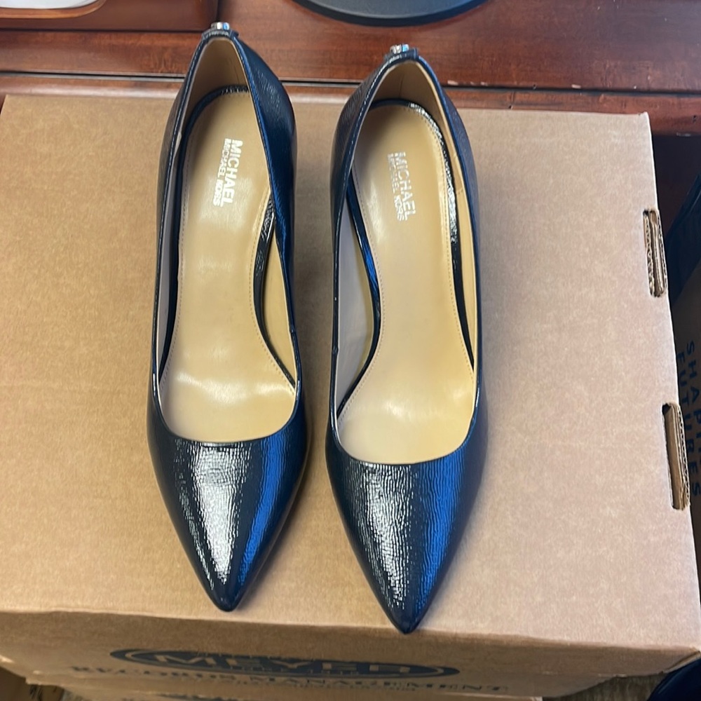 New pumps never worn